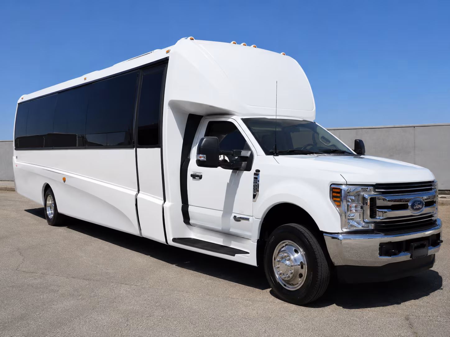 buses for outdoor education and gorge field trips from gresham