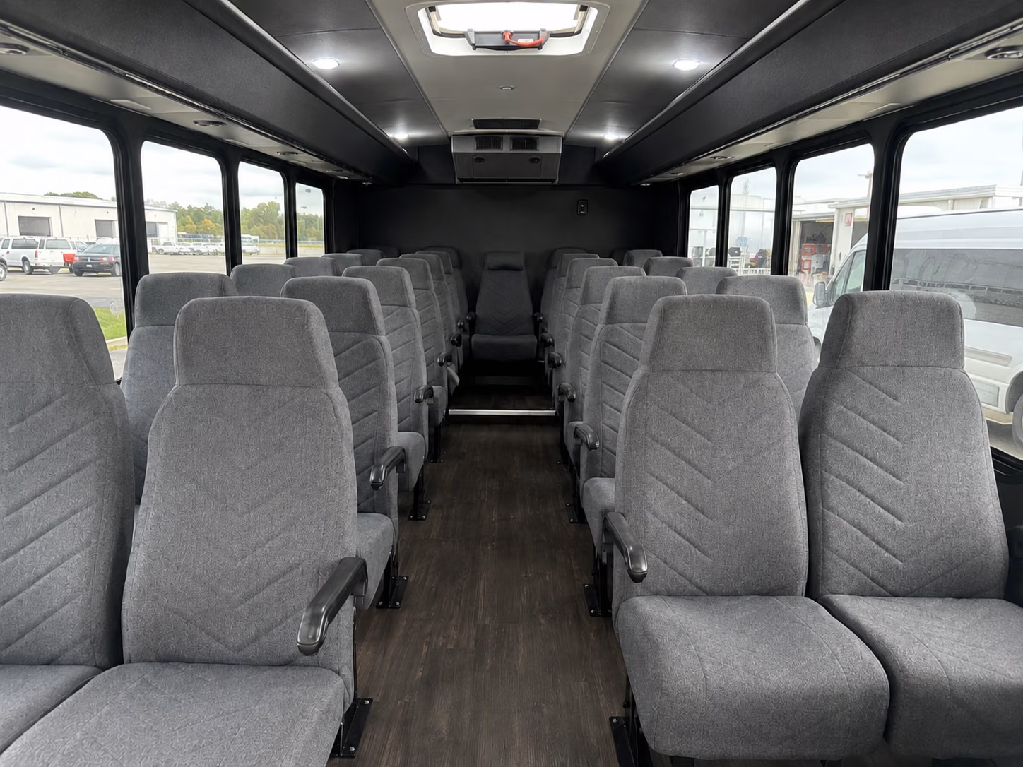 buses for vineyard and winery wedding transportation near gresham