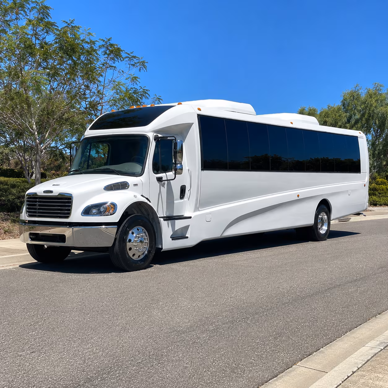 gresham 25 passenger minibus