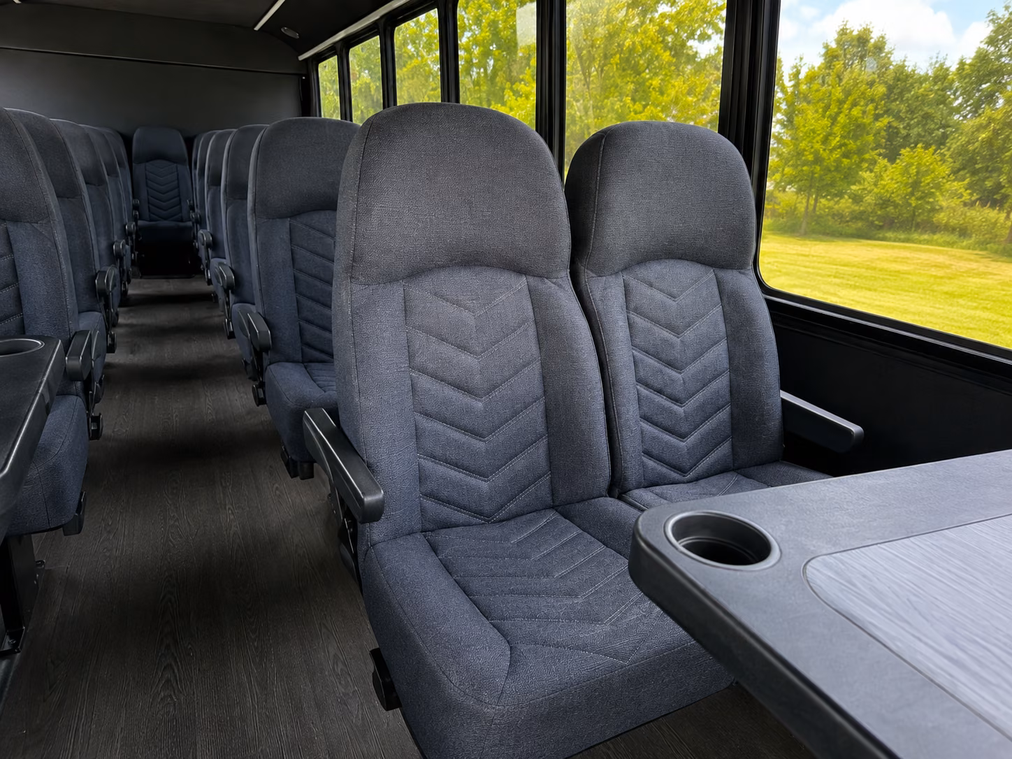 minibus rentals for gresham bridal party transportation
